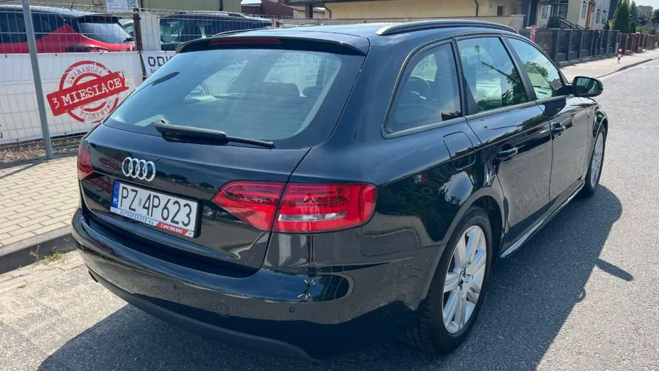 AUDI A4 -