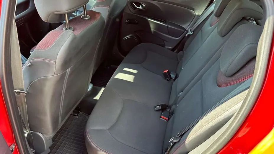 RENAULT Clio -