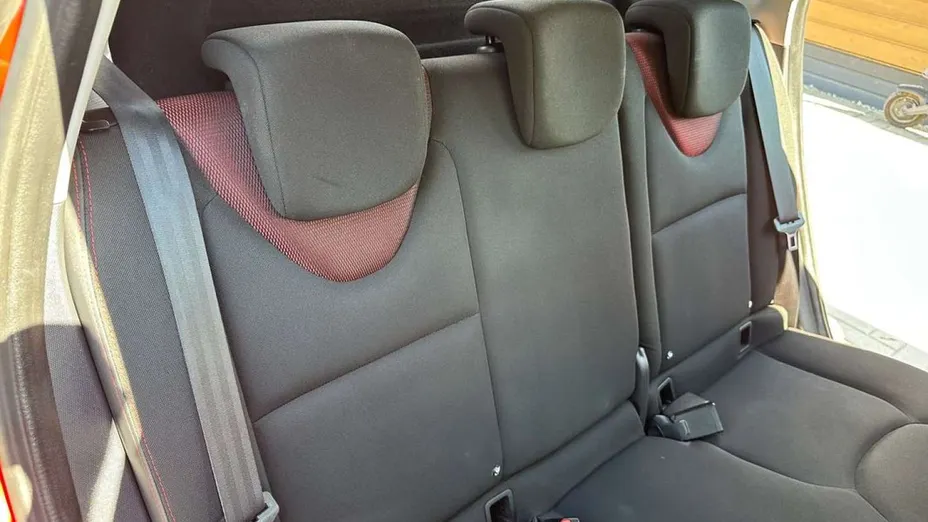 RENAULT Clio -
