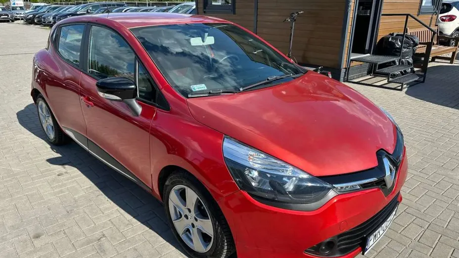 RENAULT Clio -