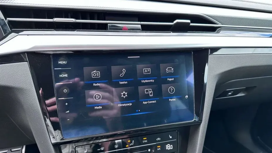 VOLKSWAGEN Arteon -