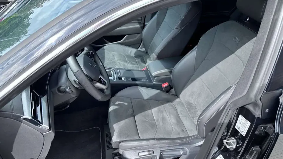 VOLKSWAGEN Arteon -