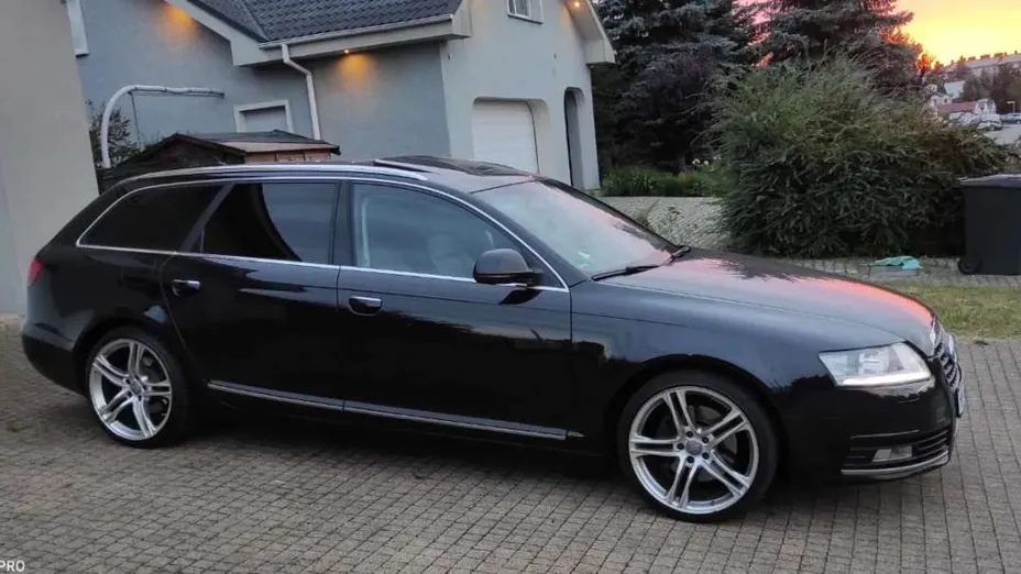 AUDI A6 -
