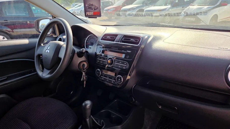MITSUBISHI Space Star -