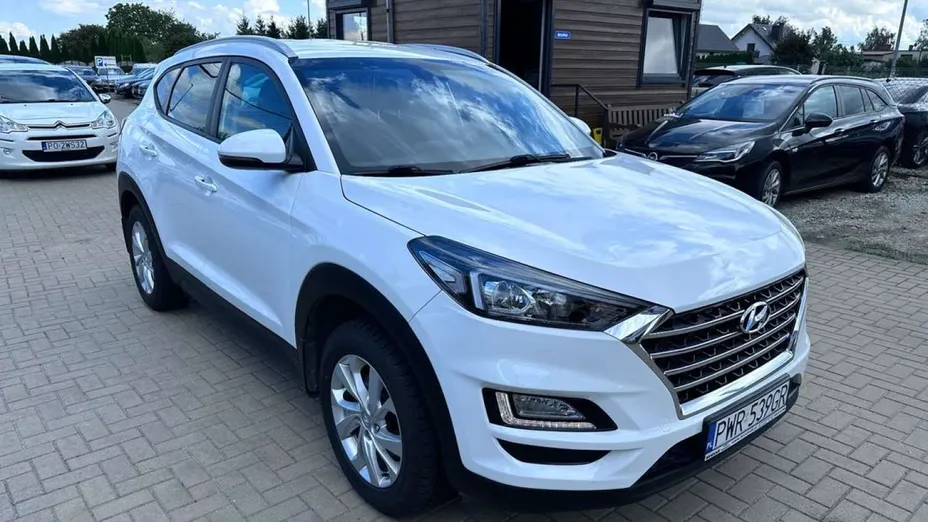 HYUNDAI Tucson -