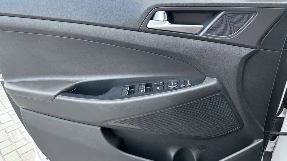 HYUNDAI Tucson -