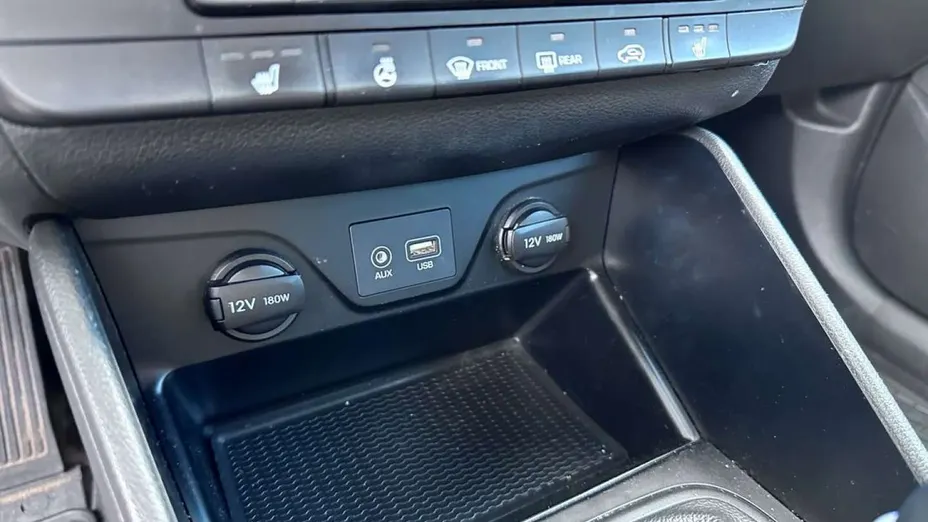 HYUNDAI Tucson -