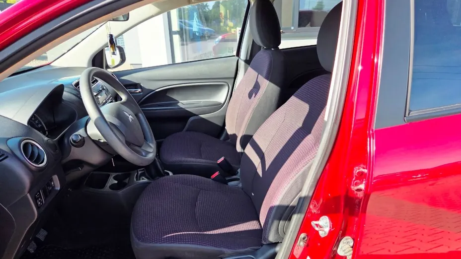 MITSUBISHI Space Star -