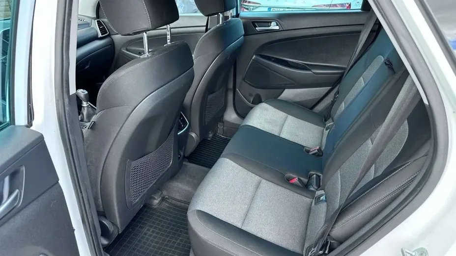 HYUNDAI Tucson -