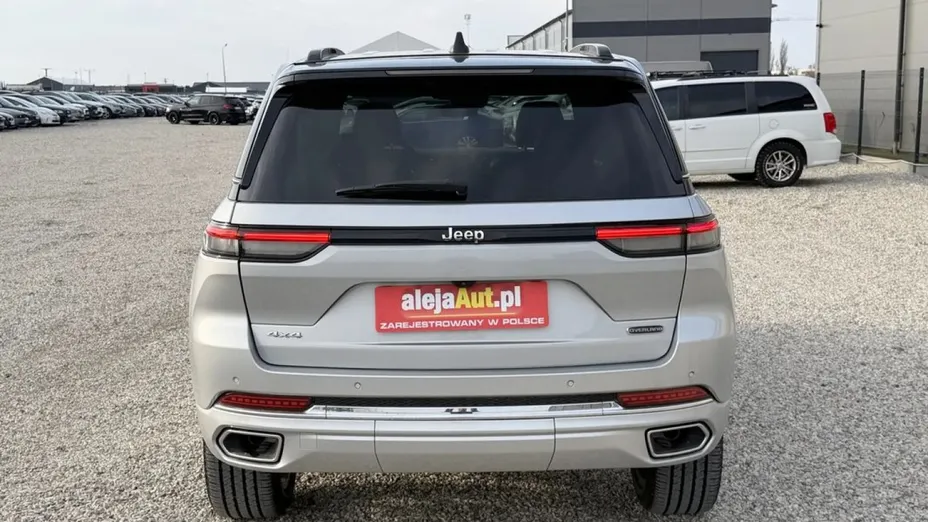 JEEP Grand Cherokee -