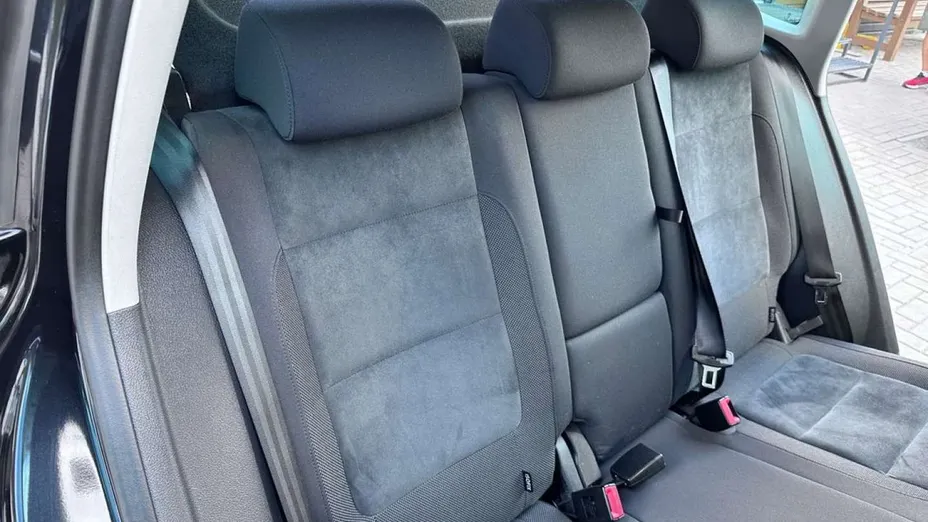 VOLKSWAGEN Tiguan -