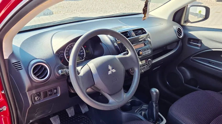 MITSUBISHI Space Star -