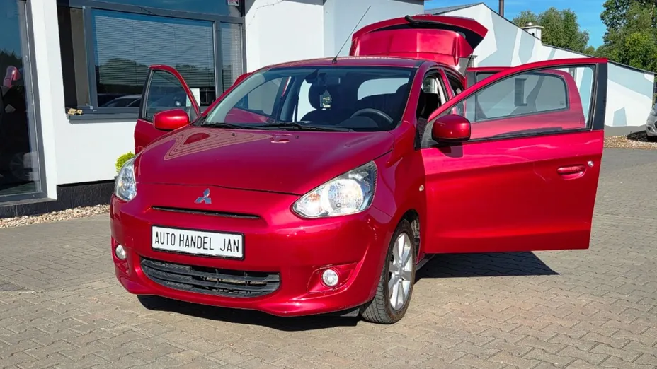 MITSUBISHI Space Star -