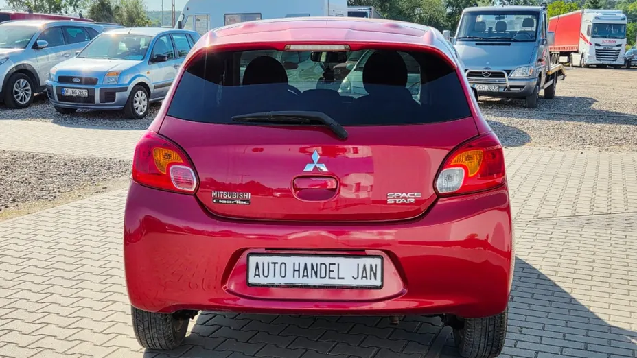 MITSUBISHI Space Star -