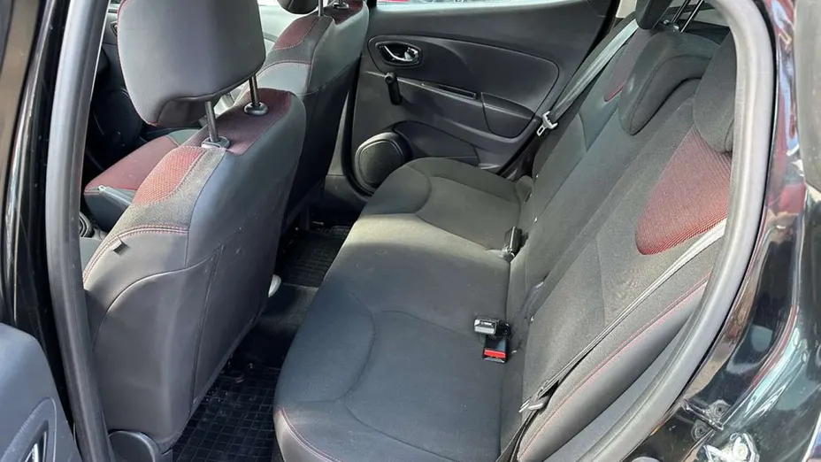 RENAULT Clio -
