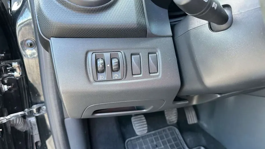 RENAULT Clio -