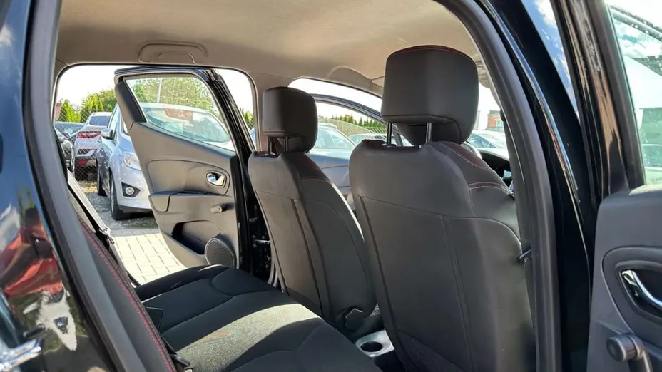 RENAULT Clio -