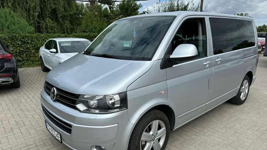 VOLKSWAGEN Multivan -