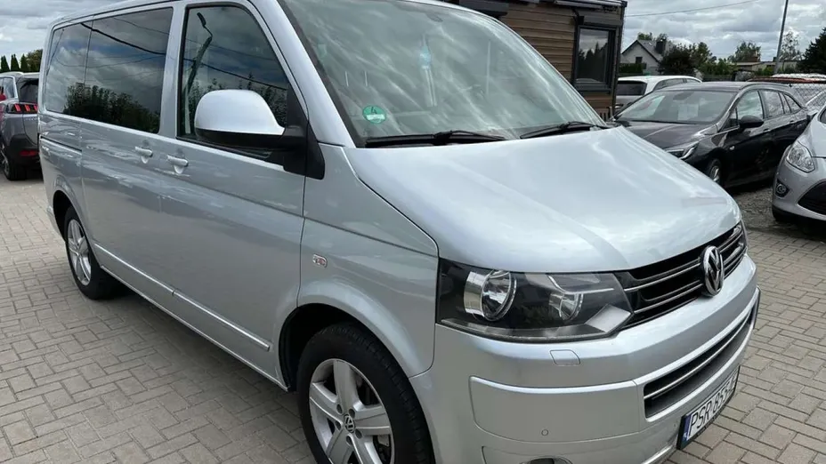 VOLKSWAGEN Multivan -