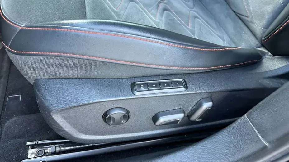 SEAT Leon -