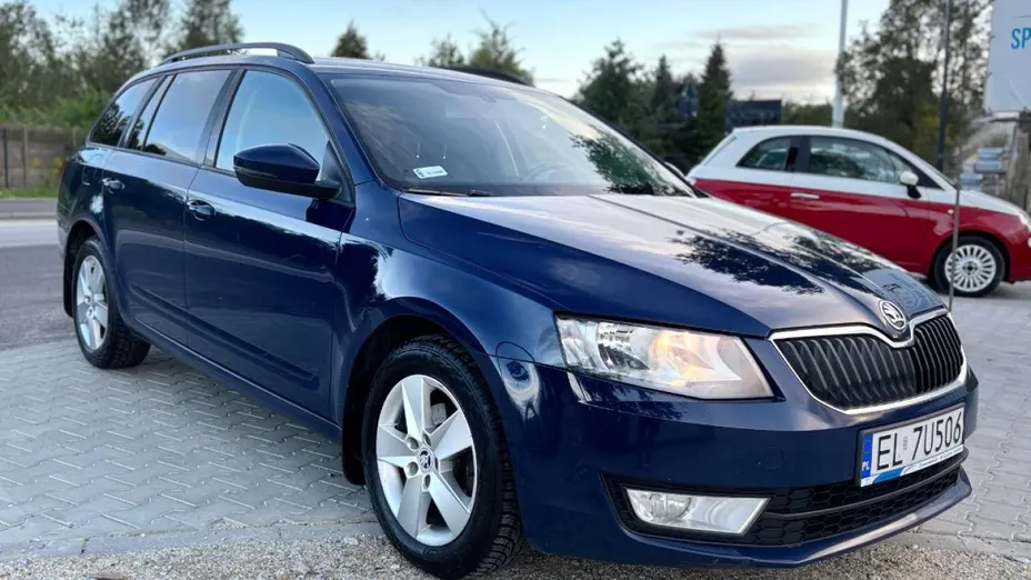 SKODA Octavia -