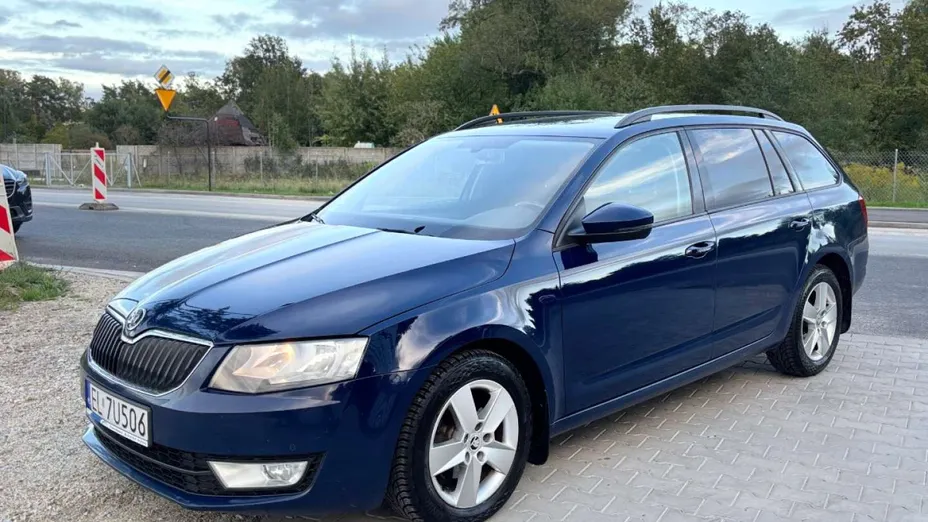 SKODA Octavia -