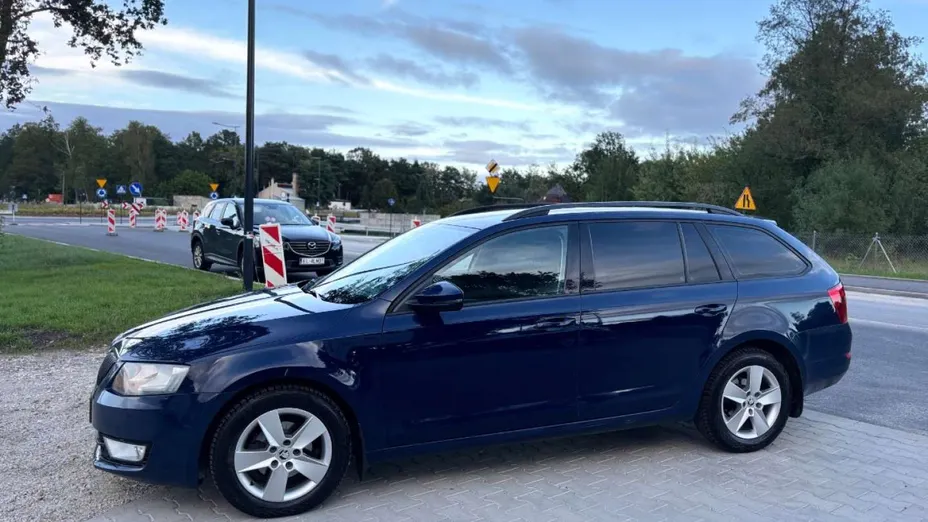 SKODA Octavia -