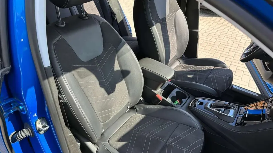 OPEL Grandland X -
