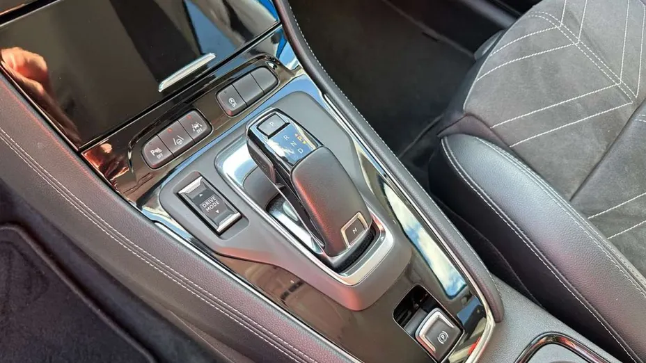 OPEL Grandland X -