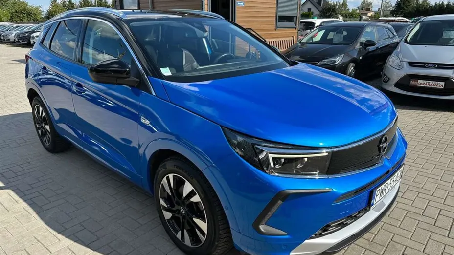 OPEL Grandland X -