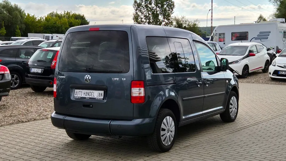 VOLKSWAGEN Caddy -