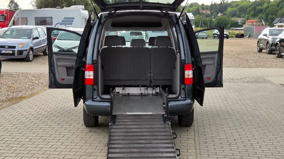 VOLKSWAGEN Caddy -