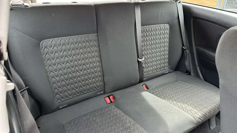OPEL Corsa -