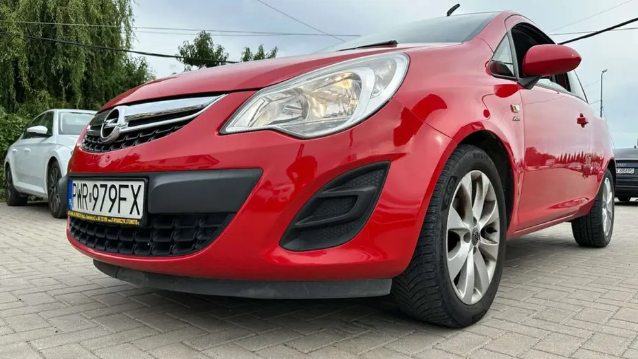 OPEL Corsa -