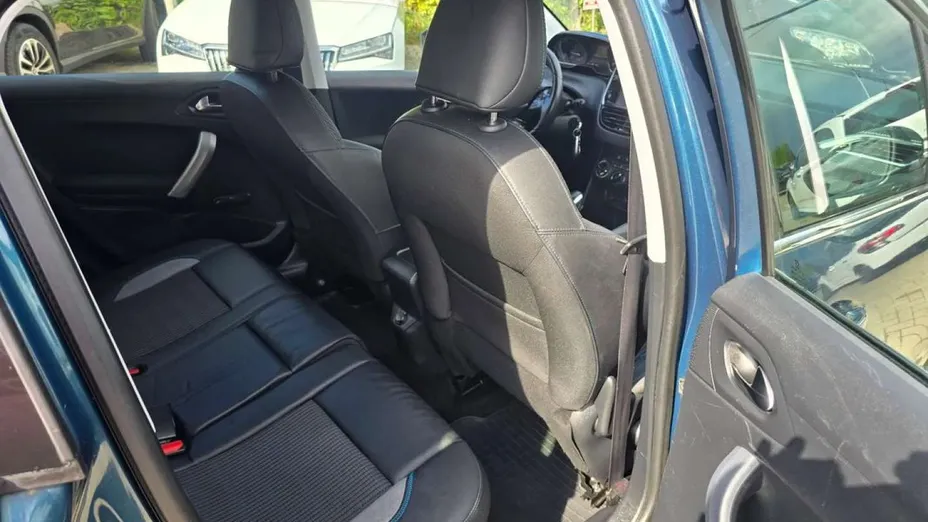 PEUGEOT 2008 -