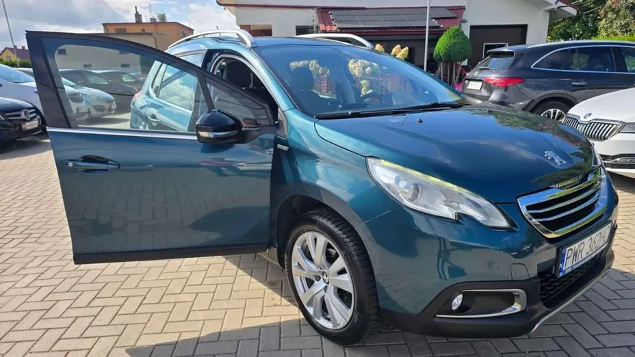 PEUGEOT 2008 -