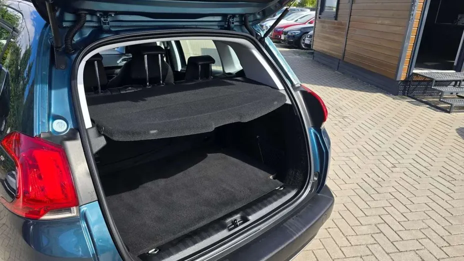 PEUGEOT 2008 -