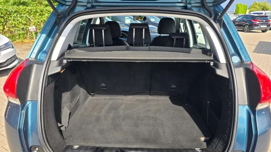 PEUGEOT 2008 -