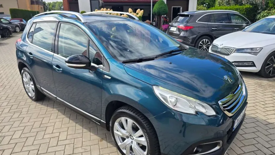 PEUGEOT 2008 -