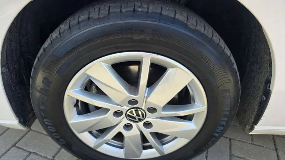 VOLKSWAGEN Caddy -