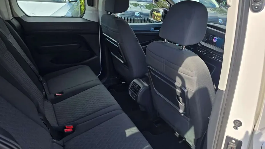 VOLKSWAGEN Caddy -