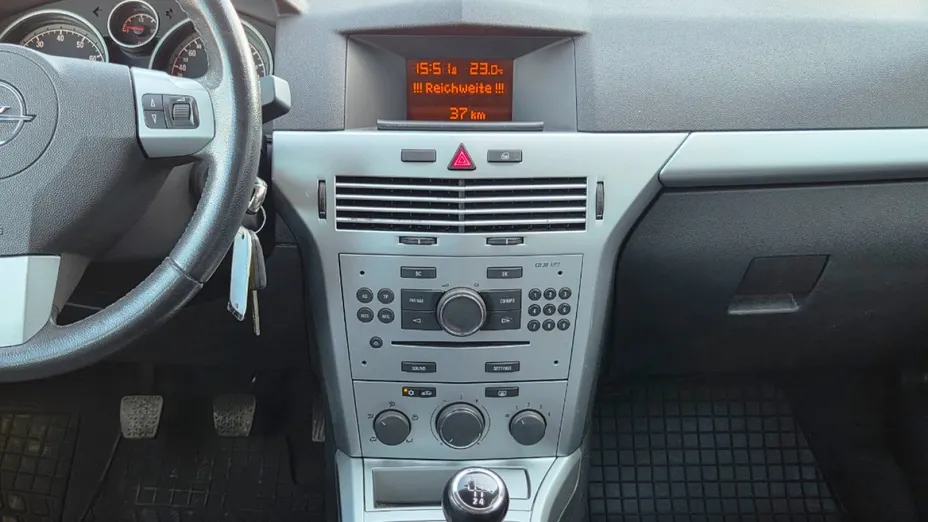 OPEL Astra -