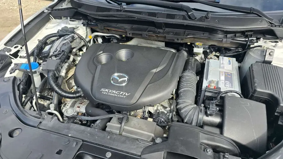 MAZDA CX-50 -