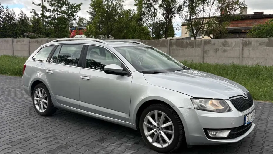 SKODA Octavia -