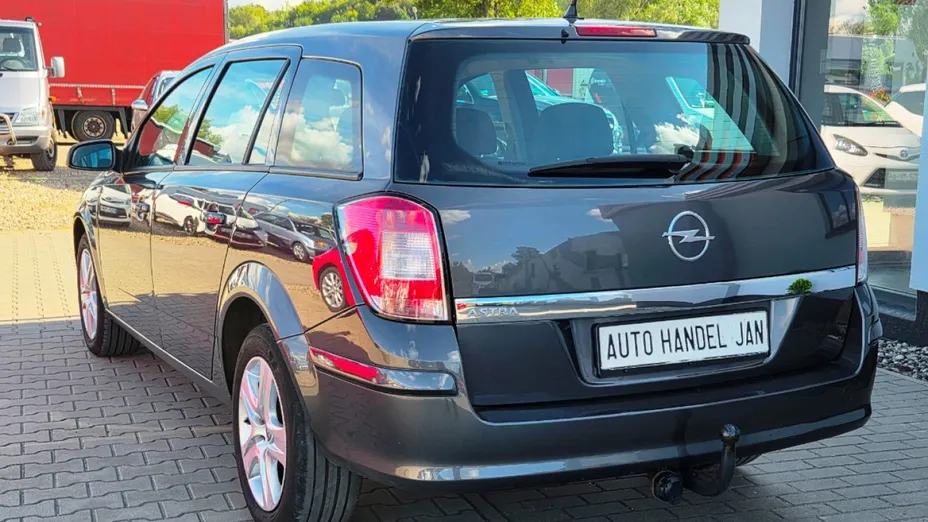 OPEL Astra -