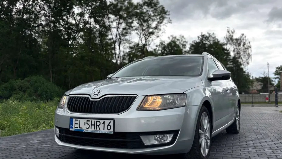 SKODA Octavia -