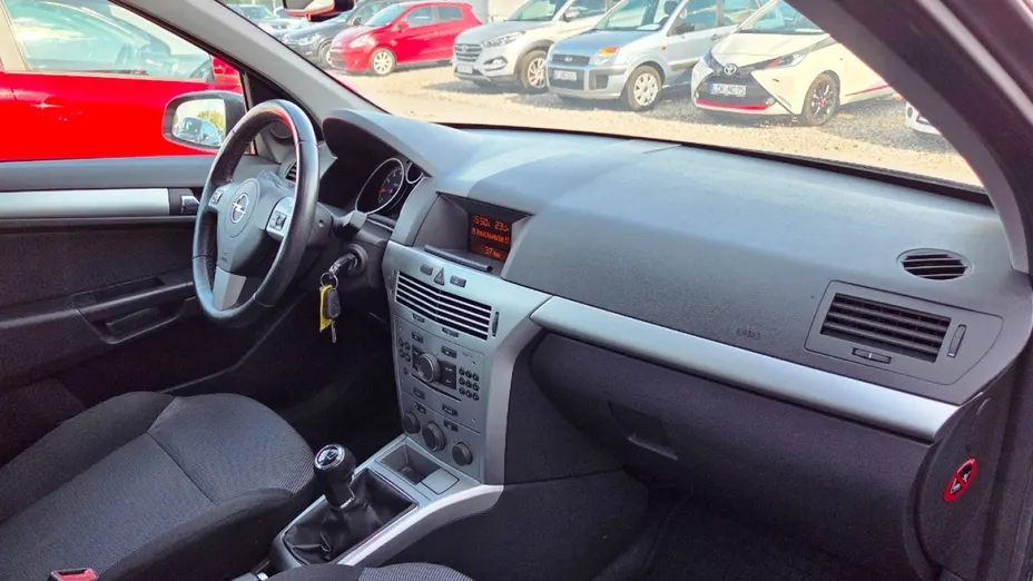 OPEL Astra -