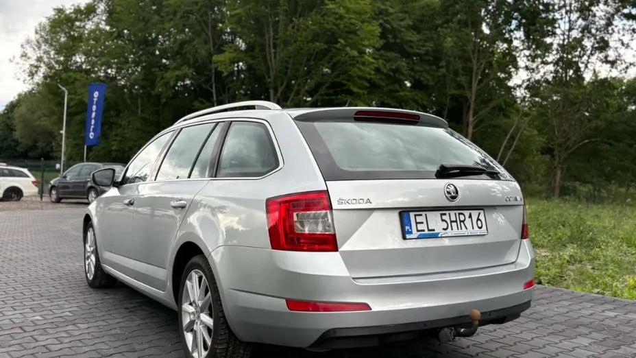 SKODA Octavia -