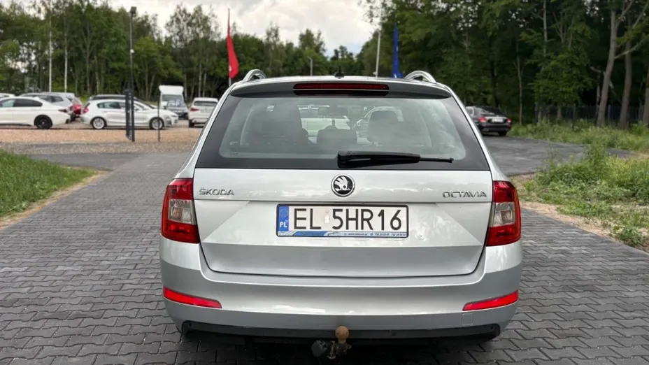 SKODA Octavia -