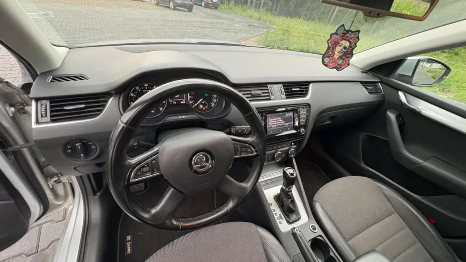 SKODA Octavia -